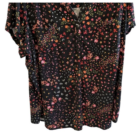 Torrid Harper Black Floral Print Blouse Womens Size 4 Flowy Fit Short Sleeve - Picture 4 of 7